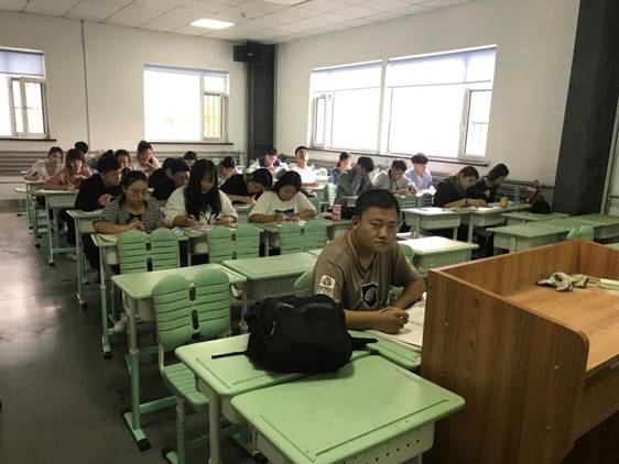装饰班会图片